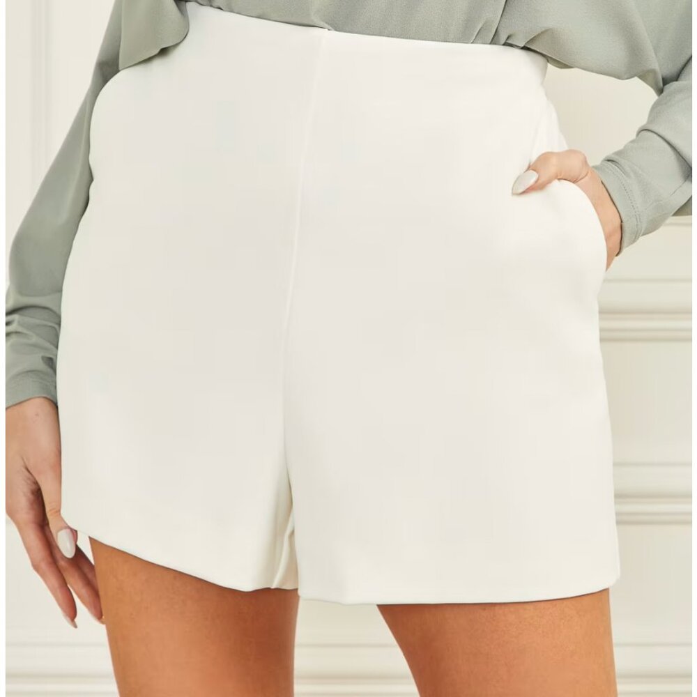 LUXE Marciano Dallas Dress Shorts Cream Brand NEW! NWT - Picture 6 of 13
